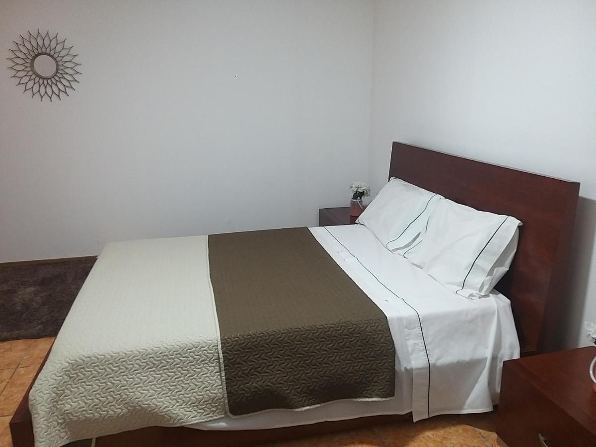 Villa Impeccable 2-Bed House In Viana Do Castelo Exterior foto